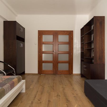 Apartment Anna Bratislava Esterno foto